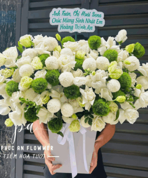 hộp hoa sinh nhật tông trắng xanh, hộp hoa hồng trắng sang trọng, hộp hoa chúc mừng sinh nhật tinh tế, hộp hoa cúc ping pong trắng xanh đẹp, hộp hoa tươi thanh lịch, hộp hoa sinh nhật nhẹ nhàng, hộp hoa chúc mừng sang trọng