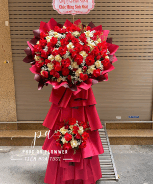 kệ hoa chúc mừng sinh nhật doanh nghiệp hoa hồng đỏ sang trọng nổi bật chúc mừng thành công và phát triển – Hoa Tươi Phúc An