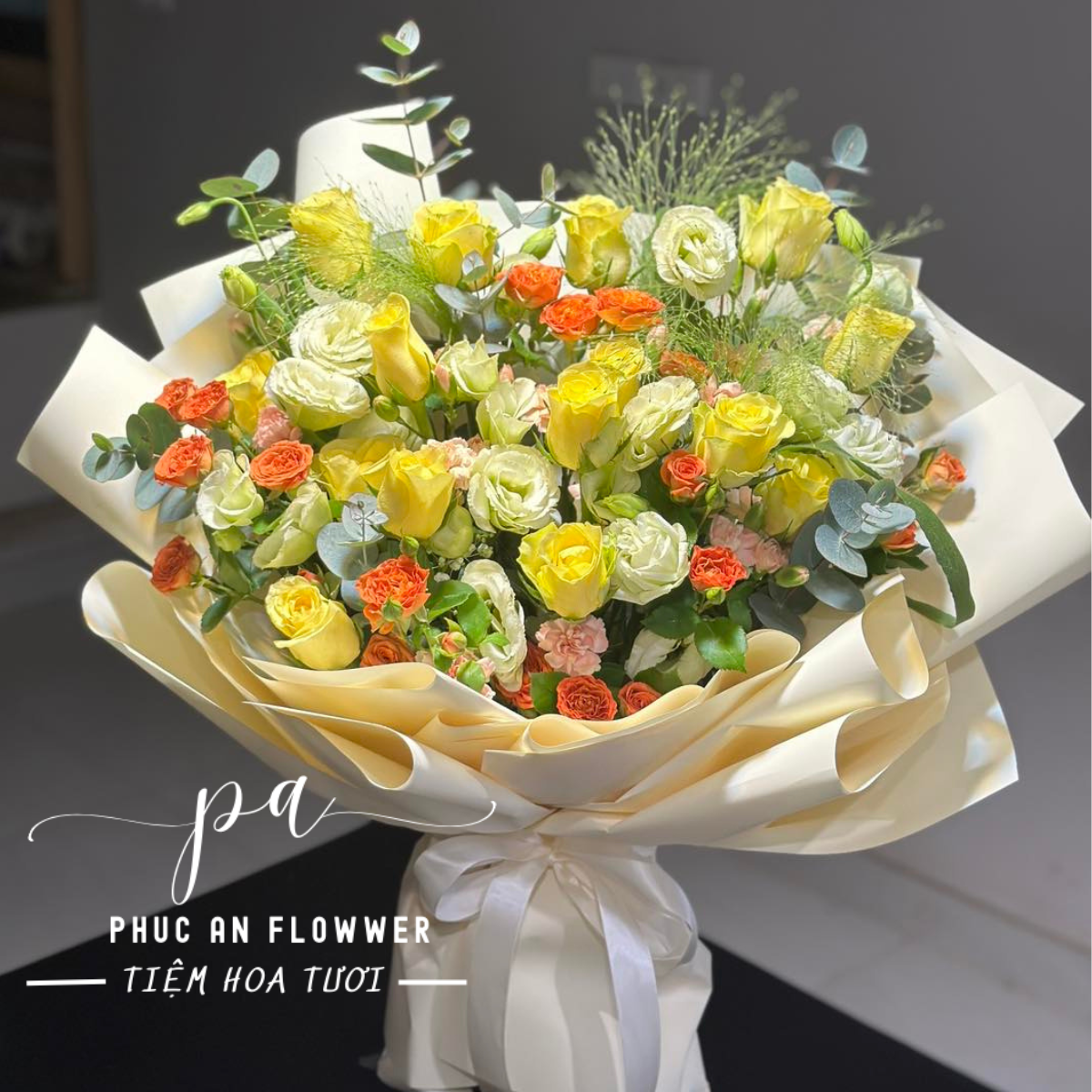 bó hoa hồng vàng đẹp, hoa hồng vàng tặng sinh nhật, bó hoa hồng vàng sang trọng, hoa chúc mừng rực rỡ, bó hoa hồng vàng kết hợp hoa cam, hoa tươi tặng bạn bè đồng nghiệp, bó hoa chúc mừng ý nghĩa