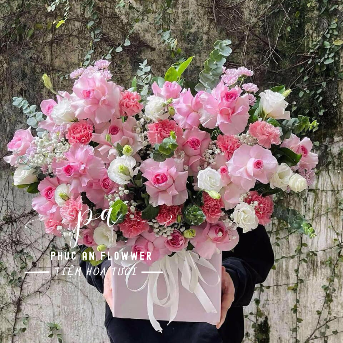 Giỏ hoa 8/3 cao cấp thiết kế hiện đại – Hoa Tươi Phúc An