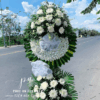 kệ hoa chia buồn hoa trắng cúc trắng lan trắng vòng hoa tang lễ trang nghiêm thanh lịch kính viếng chia buồn – Hoa Tươi Phúc An