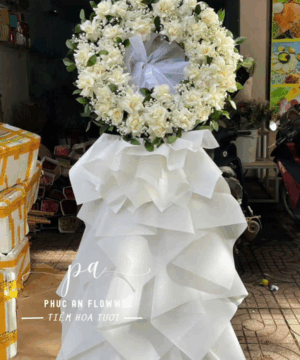 vòng hoa tang lễ màu trắng, vòng hoa chia buồn trang trọng, vòng hoa viếng tang sang trọng, vòng hoa tang lễ cao cấp, vòng hoa chia buồn tinh tế, vòng hoa viếng đám tang đẹp, vòng hoa tang lễ ý nghĩa, vòng hoa chia buồn trang nghiêm
