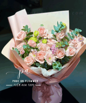 Bó hoa hồng pastel phối cát tường và lá bạc đẹp